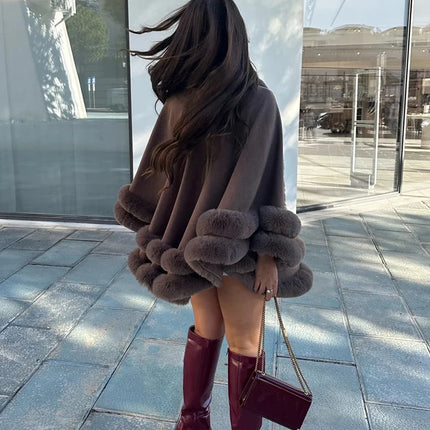 Luxury Women Faux Fur Trim Cape Coat Loose Batwing Poncho Shawl Fuzzy Fur Edge Warm Winter Outerwear Party Street Lady Coats