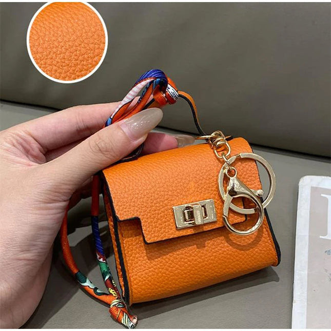 Brand Fashion Coin Purse Luxury Simple Flip Small Bag High-end Bag Pendant Exquisite Lock Silk Scarf Mini Lipstick Headphone Bag PlatiNum