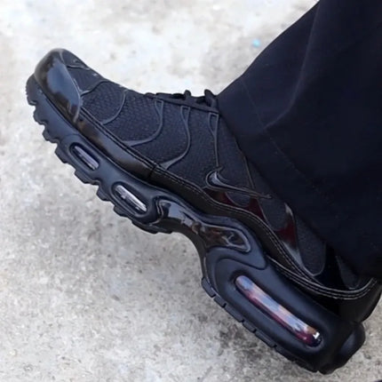 Nike Men's Air Max Plus TN Triple Black Versatile Air Cushion Anti-Slip Comfortable Outdoor Casual Sneakers 604133-050