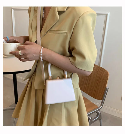 2022 New Fashion Sweet Mini Pillow Handbag Japanese Printed Scenery Net Red One Shoulder Portable Crossbody Bag