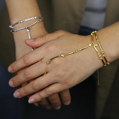 Nuovo speciale color oro Goccia d'acqua Bling Ovale CZ Collana girocollo Lariat Lunga barra a goccia a forma di Y Lunga nappa Gioielli da donna 2025