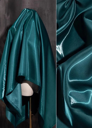 Tessuto Satinato Liquido Lucido di Lusso Riflettente Effetto Galassia per Abiti da Sposa e Design di Abiti alla Moda