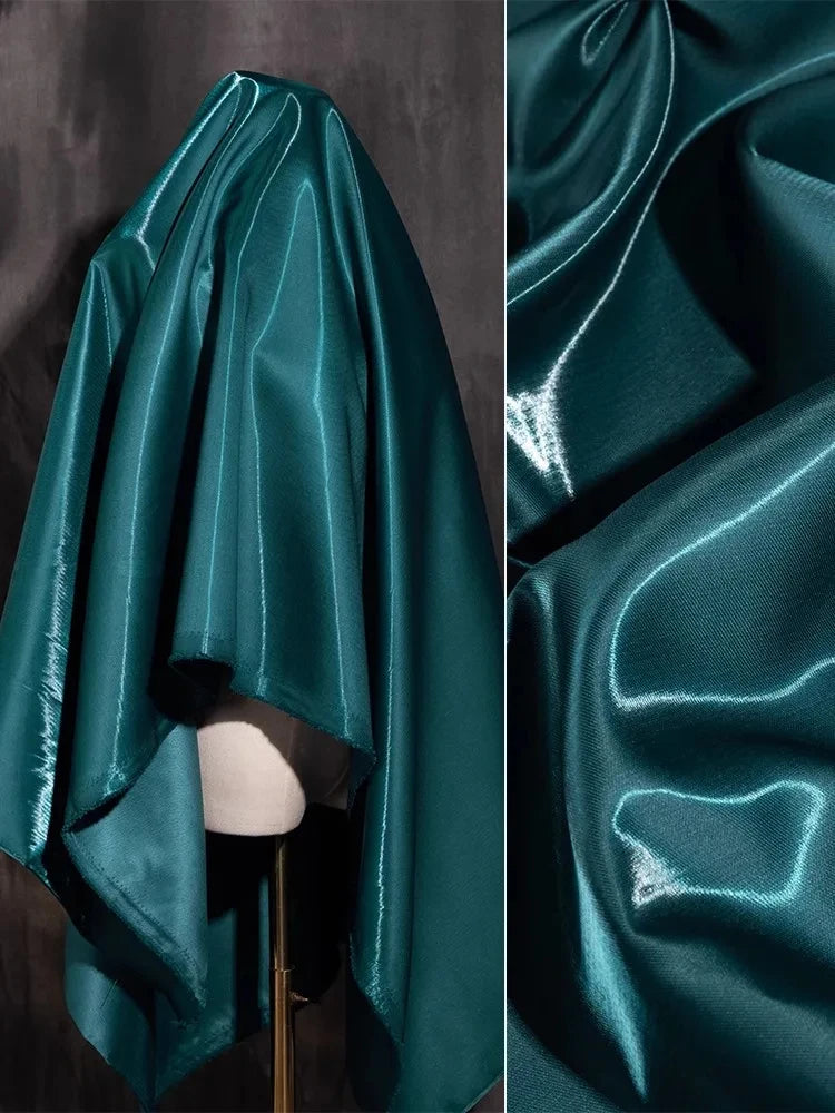 Tessuto Satinato Liquido Lucido di Lusso Riflettente Effetto Galassia per Abiti da Sposa e Design di Abiti alla Moda