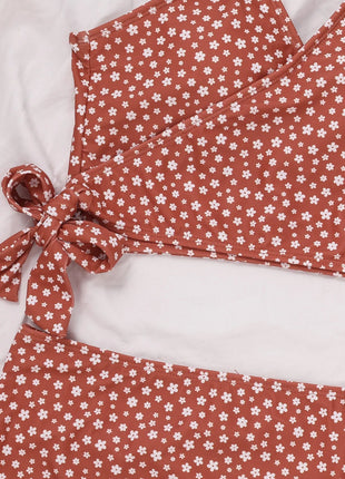 Costume da bagno bikini da donna verde a pois a vita alta brasiliano push-up con lacci e bendaggio, nuovo modello 2026, per la spiaggia PlatiNum