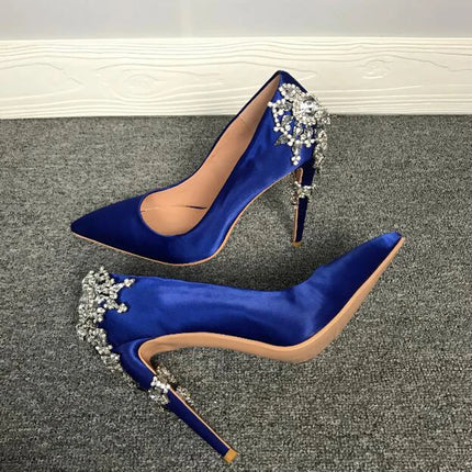 GlitterTwine Diamanti Fiore Tacco alto Décolleté blu royal Tacco alto in cristallo Party Donna Strass Décolleté in seta blu Scarpe da sposa
