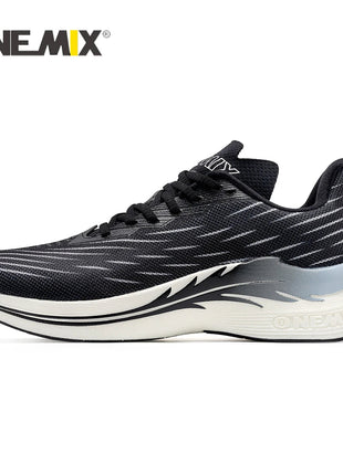 ONEMIX Scarpe da corsa in mesh traspirante Ammortizzazione Slip on Scarpe sportive Casual Morbide scarpe da ginnastica da passeggio per uomo all'aperto Scarpe da jogging PlatiNum