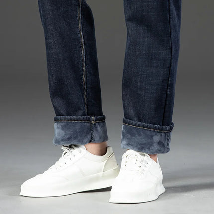 Men's Loose Straight Pants 2026 New Winter Fashion Warmt Plush Thick Jeans Cotton Straight Fleece Male Brand Denim Trousers