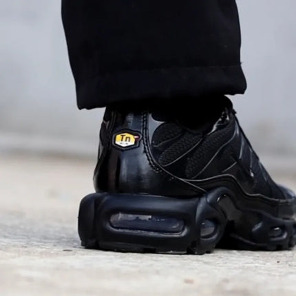 Nike Men's Air Max Plus TN Triple Black Versatile Air Cushion Anti-Slip Comfortable Outdoor Casual Sneakers 604133-050
