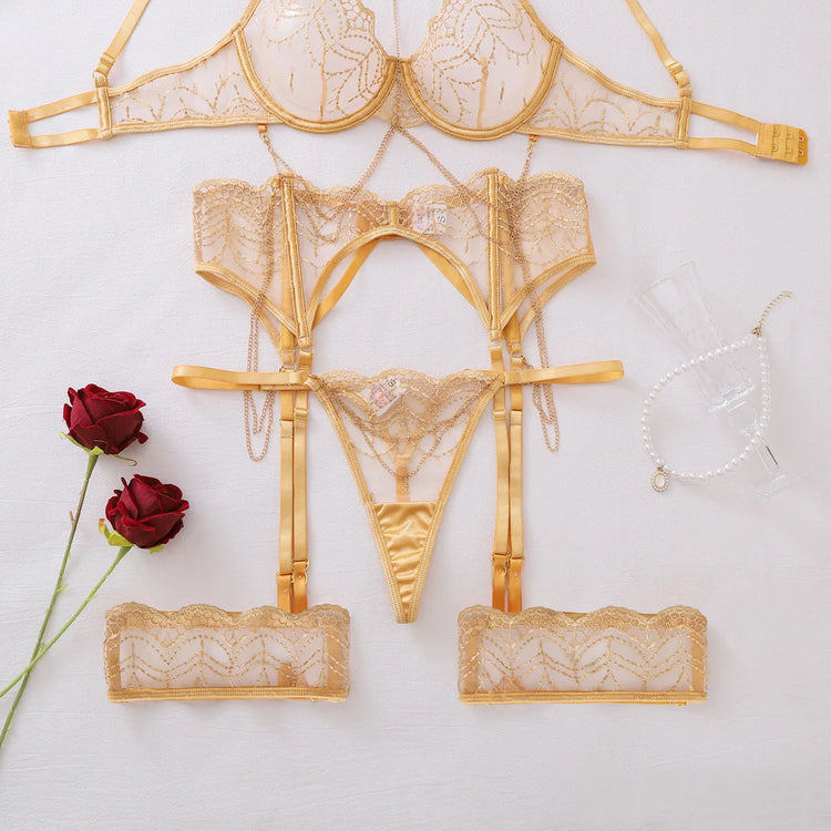 2026 Metal Chain Decor Perspective Lingerie Set Women's Sexy Lace Slim Underwear Split Set Female See Through Bra and Panty Set