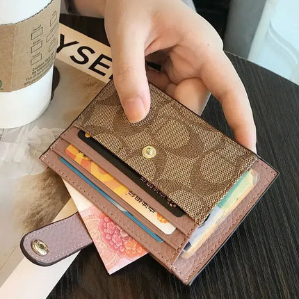 Portacarte Ultrasottile Stile Ins con Monogramma, Mini Portafoglio Corto alla Moda per Donne, Porta Carte e Documenti con Applicazioni