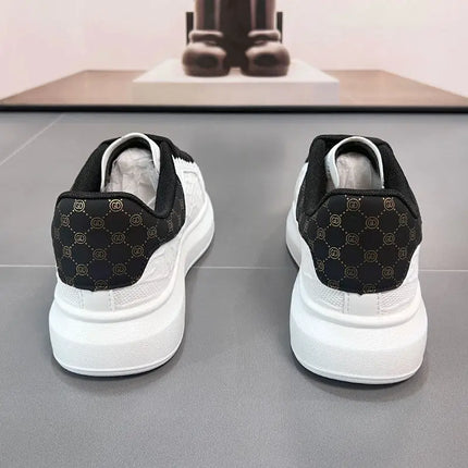 Spring Summer Men's Fashionable Lightweight Sport Shoes Thick Bottom Trendy White Sneakers Breathable Comfortable Running Shoes