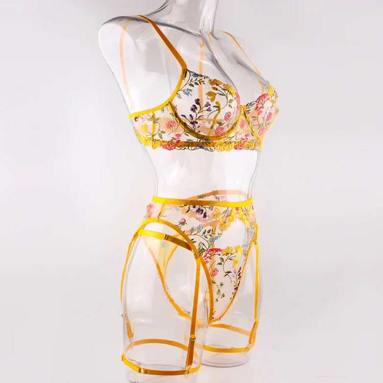 Krasapt Sexy Lace Embroidery 3-Piece Sets Transparent Sensual Fancy Beautiful Bra Brief Set Attractive Intimate Bilizna Outfits