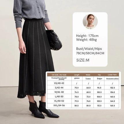 Amii Women's Skirt 2025 Winter New Knitting Striped Tassel A-Line Skirts For Women Versatile Loose Clothing Ladies 12544168 PlatiNum