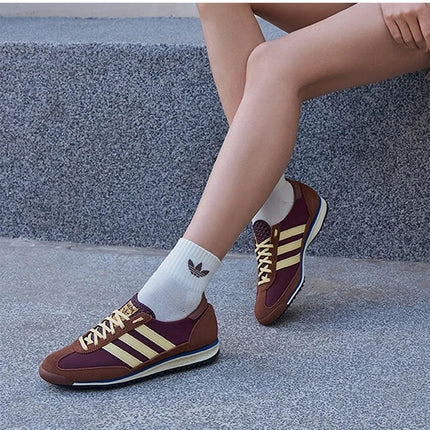Scarpe casual basse basse da donna originali Adidas IE3425