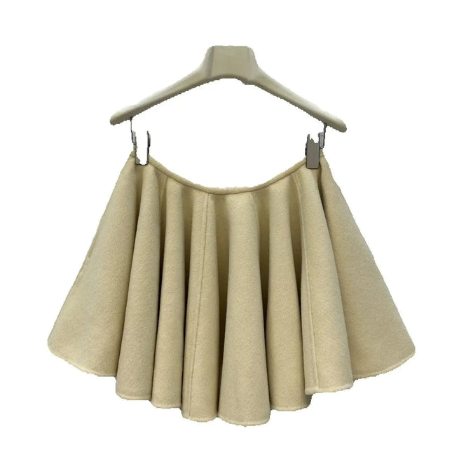 A light yellow high-waisted short skirt with ruffled edges and a double-sided wool A-line skirt, looking cute and playful PlatiNum