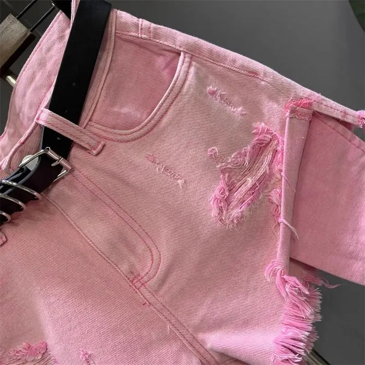 Nuovo stile di pantaloncini di jeans strappati con tasche lavate sfilacciate e piedi larghi