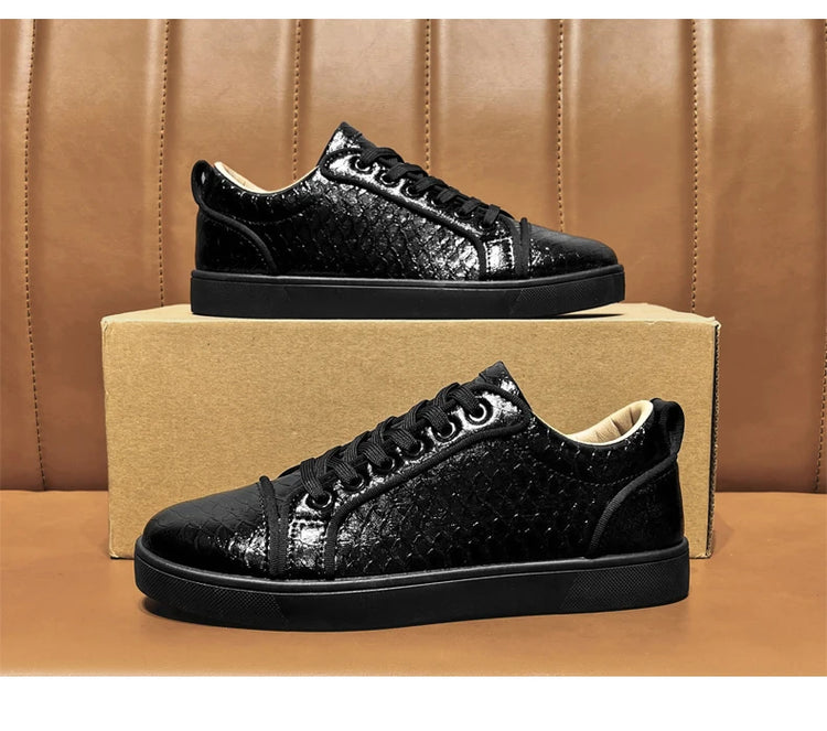 2026 Spring New Shoes for Men Leather Casual Shoes Fashion Pattern Flat Skateboard Shoes Street Cool Lace-up Sneaker
