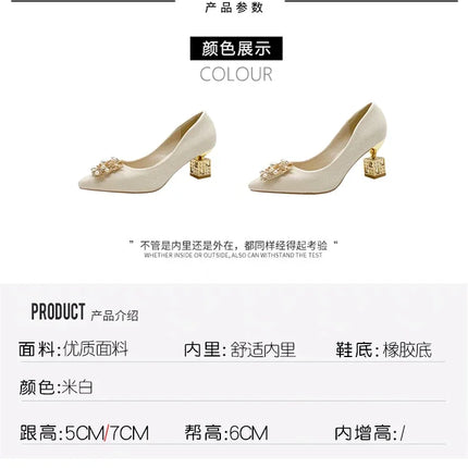 Moda di lusso Rivetto Fibbia Cintura Appartamenti Mocassino slip-on da donna Scarpe a punta Scarpe da balletto Mocassini da donna da ufficio 2025