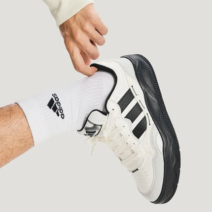 adidas LITE SHUFFLE Sneakers alla Moda, Sportive, Comode, Aderenti, Ammortizzate, con Ottima Reattività, a Profilo Basso, Unisex, Bianche e Nere, KH9022