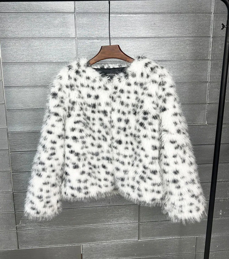 ZADORIN Preppy Style White Leopard Black Dots Faux Fur Coat Women O-Neck Furry Short Faux Fur Jacket Winter Clothes Women 2025