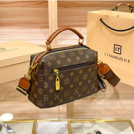 Women's handbag 2025 new autumn and winter designer shoulder crossbody bag, fashionable and high-end pillow bag PlatiNum