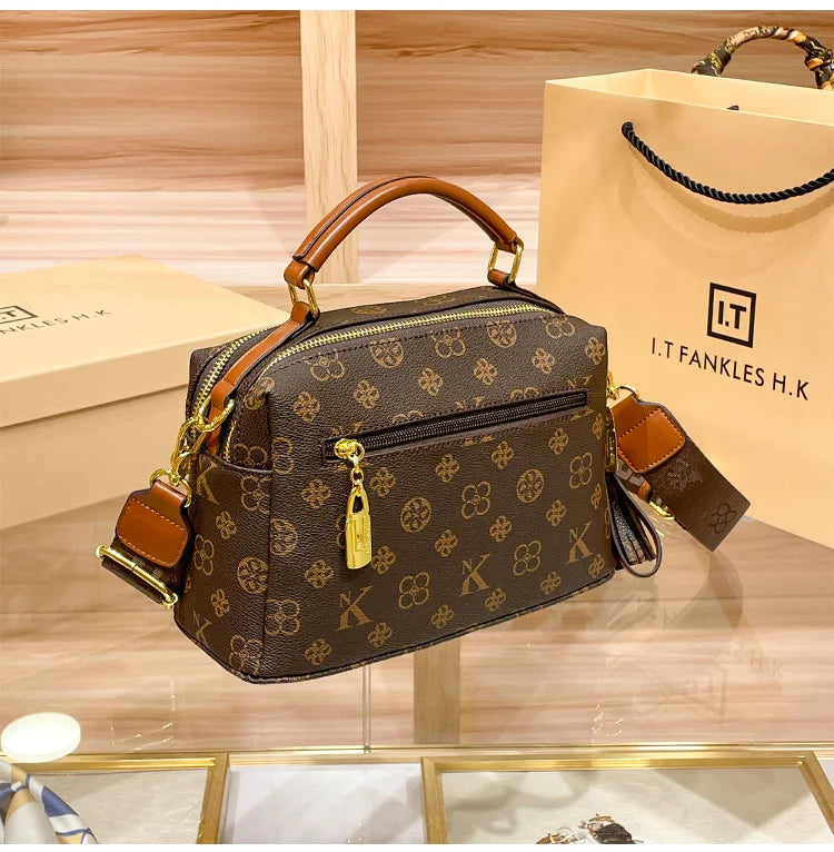 Women's handbag 2025 new autumn and winter designer shoulder crossbody bag, fashionable and high-end pillow bag PlatiNum