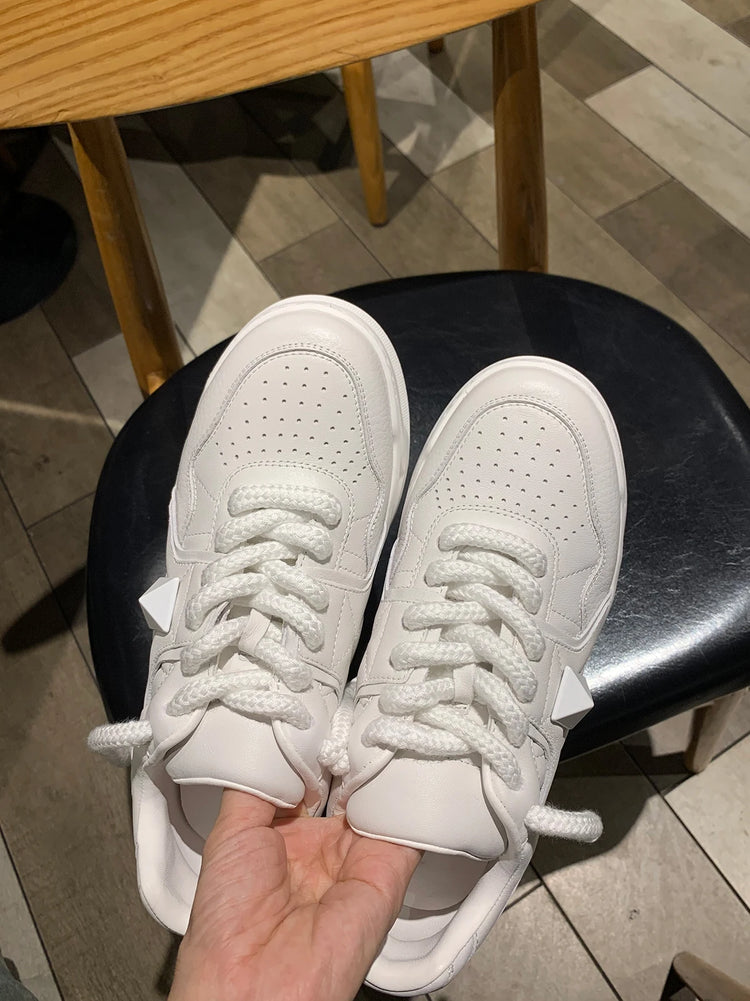 5CM Women's Large Rivet Loafers Shoes Lace-up Comfortable Shoes Fashion Outdoor Multifunctional Sports Shoes Toe Layer Cowhide