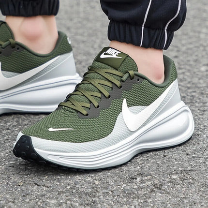 Scarpe da corsa su strada Nike Genuine Revolution 8 in mesh da uomo HJ9198-003