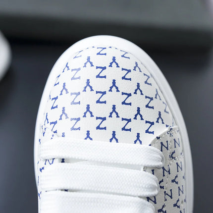 Couple white Shoes men 2024 new men's shoes trendy sports shoes  board shoes letters casual leather shoes white soft-soled shoes
