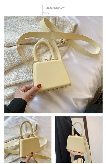 2022 New Fashion Sweet Mini Pillow Handbag Japanese Printed Scenery Net Red One Shoulder Portable Crossbody Bag