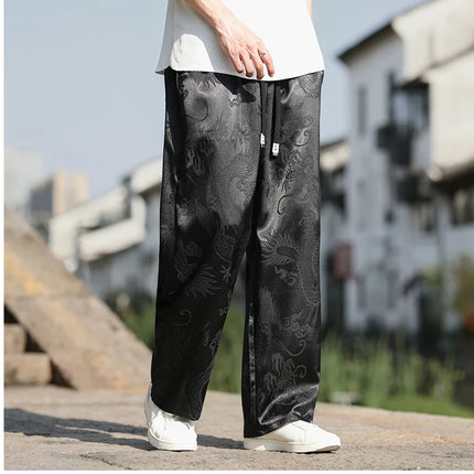 Pantaloni a gamba larga moda vintage da uomo in tessuto di seta di ghiaccio pantaloni estivi casual larghi pantaloni traspiranti con motivo drago sutil da uomo 5XL
