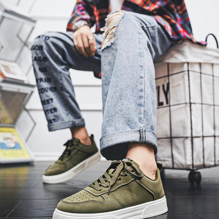 1 Pair Sports Casual Skateboarding Shoes Comfortable and Fashionable, With a Snug Upper That Fits the Foot and a Slip-Resistant,