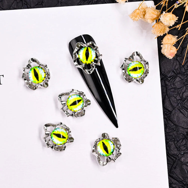 10Pcs Halloween Fake Weapons with Blood Nail Charms Bloody Horror Metal Nail Art Decorations Manicure Accessories Punk Jewelry *