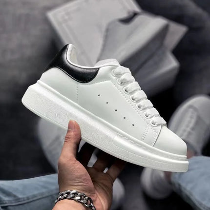 Korean Designer Shoes for Men Casual Breathable Lace-Up Oxfords Shoe Youth White Flats Platform Sneakers Street Style Footwear