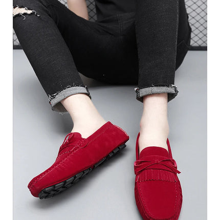 Scarpe di lusso da uomo Coppia mocassini in pelle scamosciata fatti a mano da donna Scarpe basse da guida Scarpe slip-on Mocassini comodi Scarpe casual da uomo