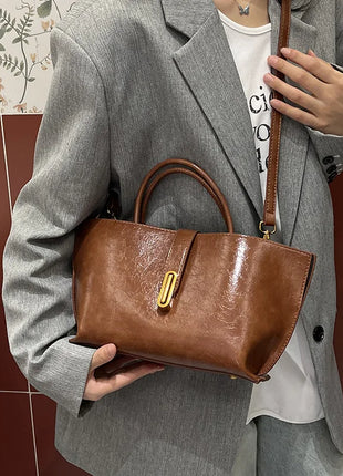 Borsa a Tracolla Grande Capacità da Donna, Nuova Borsa a Mano da Donna di Alta Qualità con Texture, Borsa Grande da Ragazza, Nuova Borsa Versatile da Pendolare con Lettere, Borsa a Tracolla Singola alla Moda, Borsa a Spalla