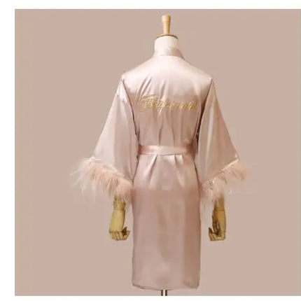 Donna piuma sposa damigella d'onore abito da sposa raso Kimono accappatoio abito da notte ricamo lettera camicia da notte scollo a v Lingerie