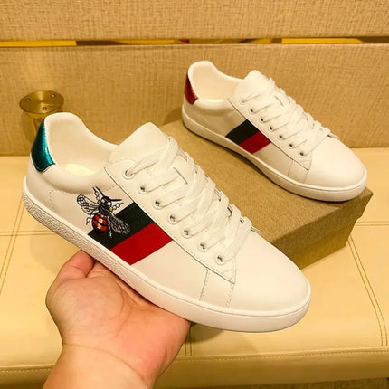 2026 Sneakers Men Bee Shoes High Quality Embroidery Men's Skateboard Shoes Comfortable Low Cut
