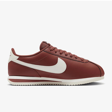 Scarpe sportive casual retrò da donna in vera pelle Cortez di Nike DN1791-201