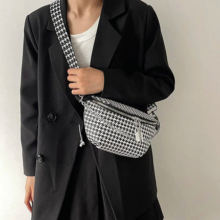 Women Chain Waist Bag Luxury Designer Chest Pack Quality PU Leather Fanny Pack Phone Purse Female Shoulder Crossbody Bag PlatiNum