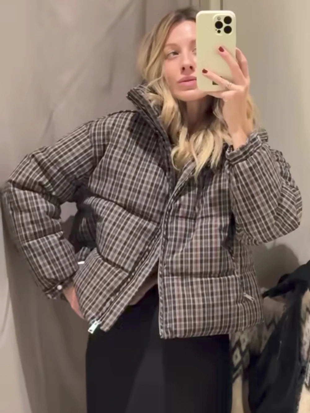 Elegant Chic Women Plaid Puffer Anorak with Adjustable Hem High Neck and Long Sleeves Zippered Coats Winter Brown Padded Jackets