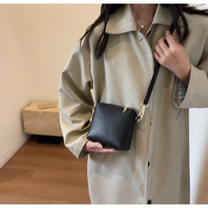 Borse a tracolla e a tracolla a secchiello in PU rosso Nero Senso del lusso Borsa a due usi da donna 2024 Moda versatile in vendita