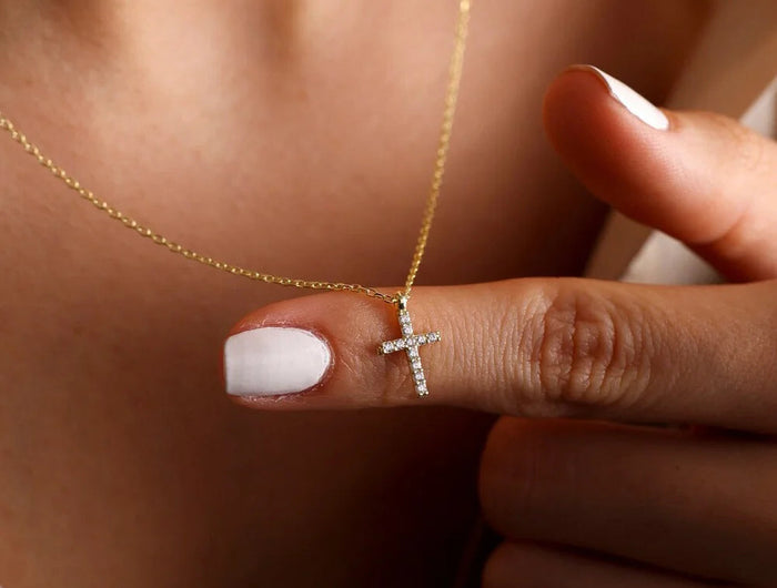 Danity Cubic Zirconia Cross Pendant Necklace for Women, Stainles Steel Chain Adjustable PlatiNum