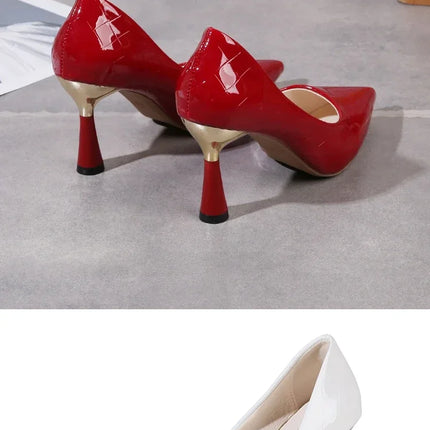 Scarpe Donna 2024 Tendenza Nuova Estate Tacchi rossi Donna elegante Décolleté con tacco nero e punta a punta Abito in pelle Scarpe da donna bianche