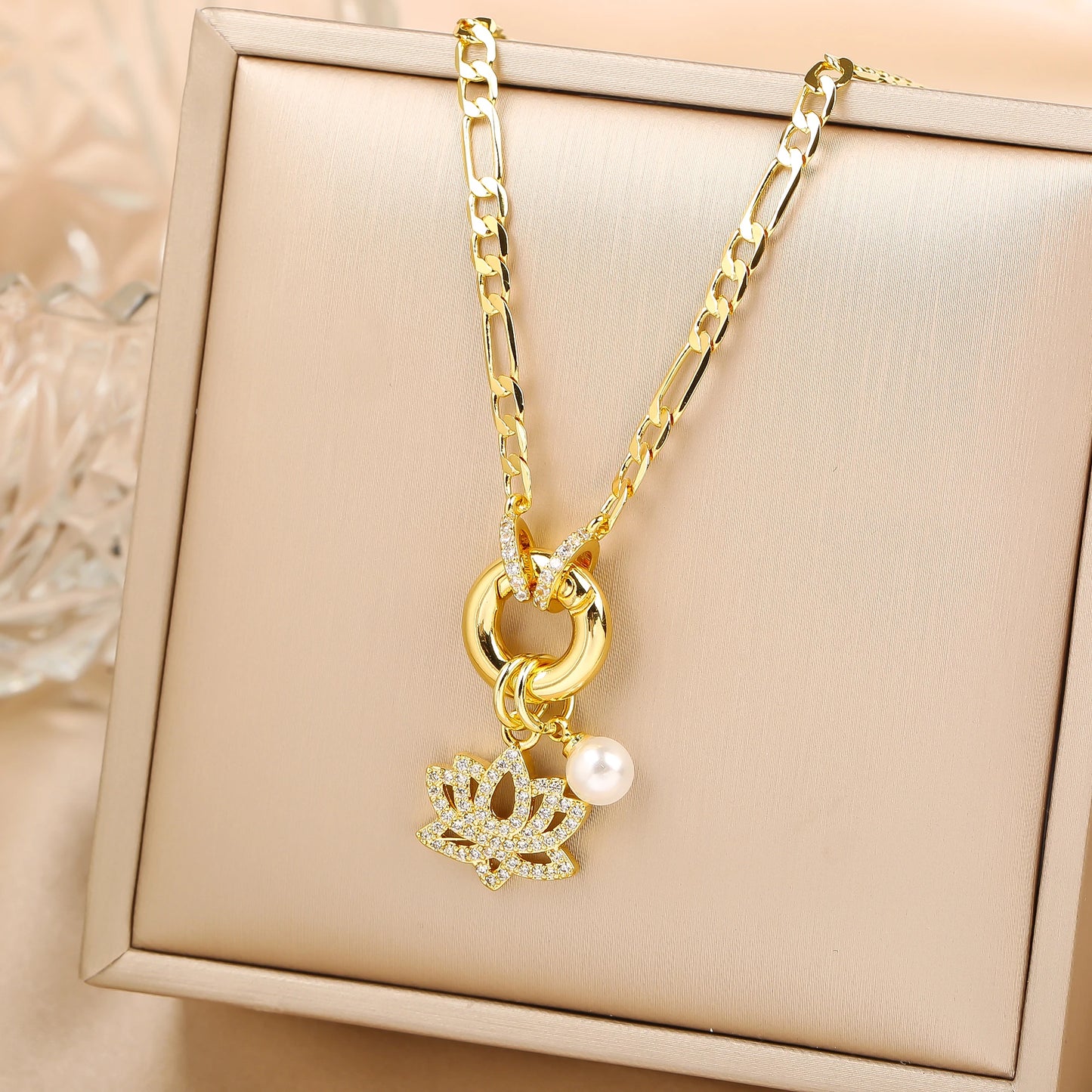 Nuova collana creativa con ciondolo a tema ali di fiori di conchiglia di zirconi lucidi Nuova moda donna accessori per gioielli per le vacanze femminili