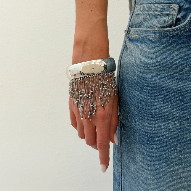Set di Gioielli da Donna con Collana e Bracciali a Catena di Perle Metalliche a Cascata Esagerata, Creativa, con Nappe e Tubi Curvi PlatiNum