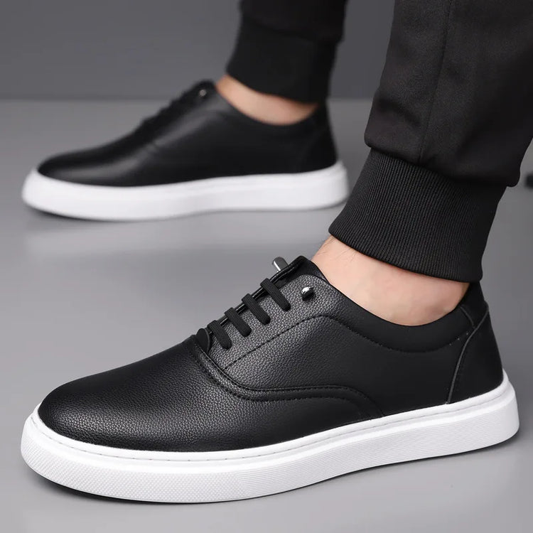 Big Size Fashion Casual Sneakers for Men Spring Autumn New Designer Board Shoes Male Black White Leather Zapatos De Hombre
