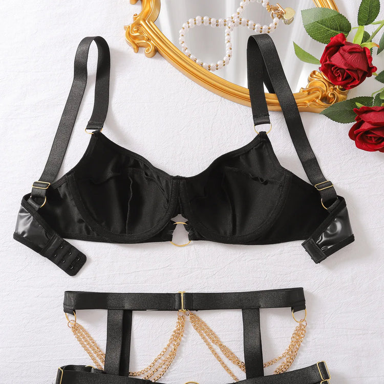 Foreign trade hot nightclub temptation metal chain sexy lingerie set spicy girl charming adjustable bra four piece set for women