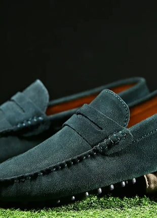 Scarpe casual da uomo fatte a mano Mocassini morbidi Scarpe da guida leggere Moda Slip on Flats Mocassini di alta qualità Scarpe da uomo antiscivolo