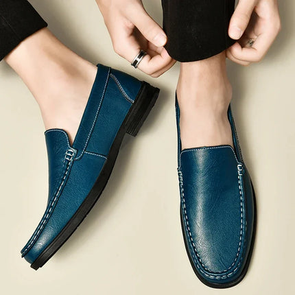 Calzature da uomo in pelle Slip on Office Man Scarpe formali Festa di nozze Scarpe eleganti da uomo Breath Driving Mocassini pigri Mocassini